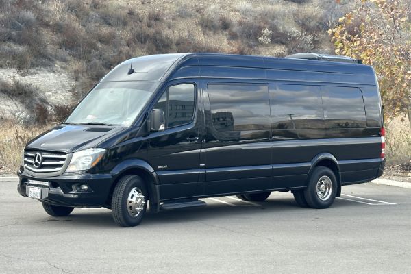 Palm Springs Limo Service Corporate Transportation
